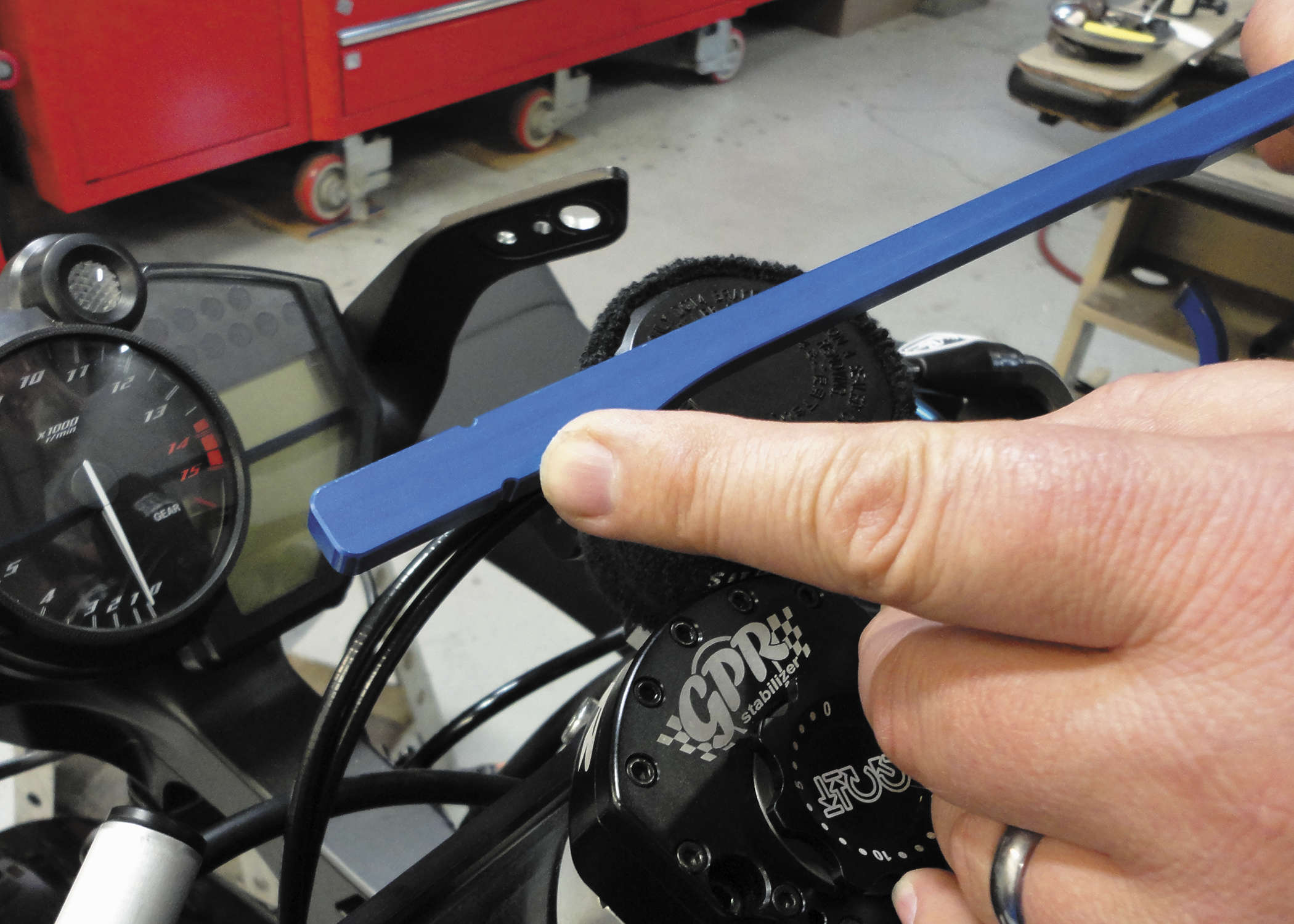 Clip-On Handlebar Alignment Tool - Click Image to Close