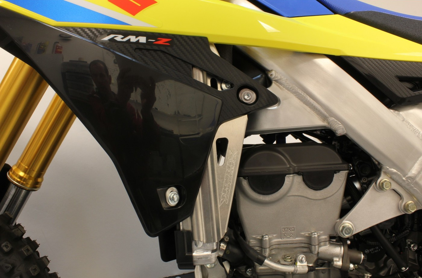 Aluminum Radiator Braces - 2018 RMZ450 - Click Image to Close