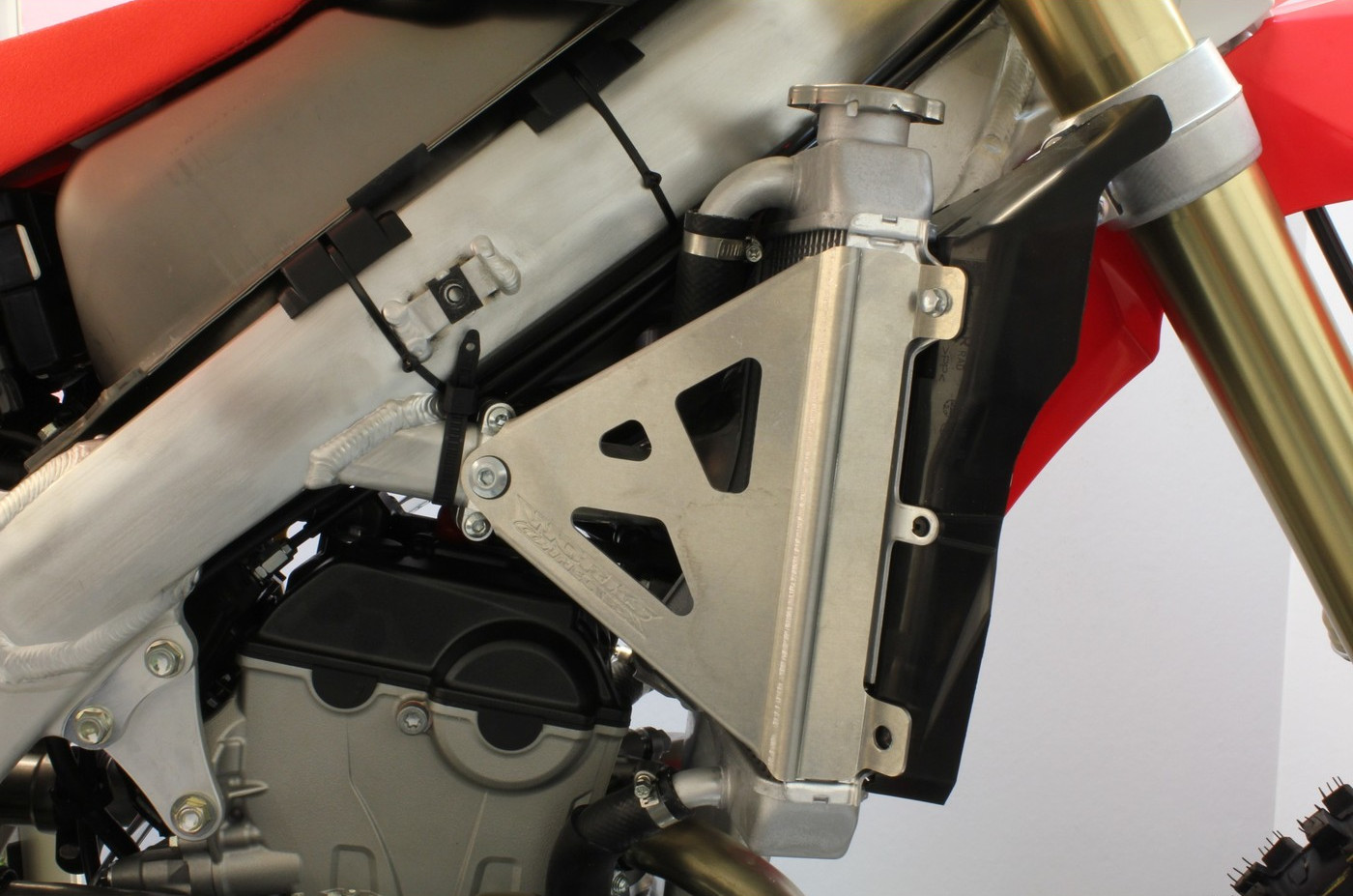 Aluminum Radiator Braces - 2018 CRF250R - Click Image to Close