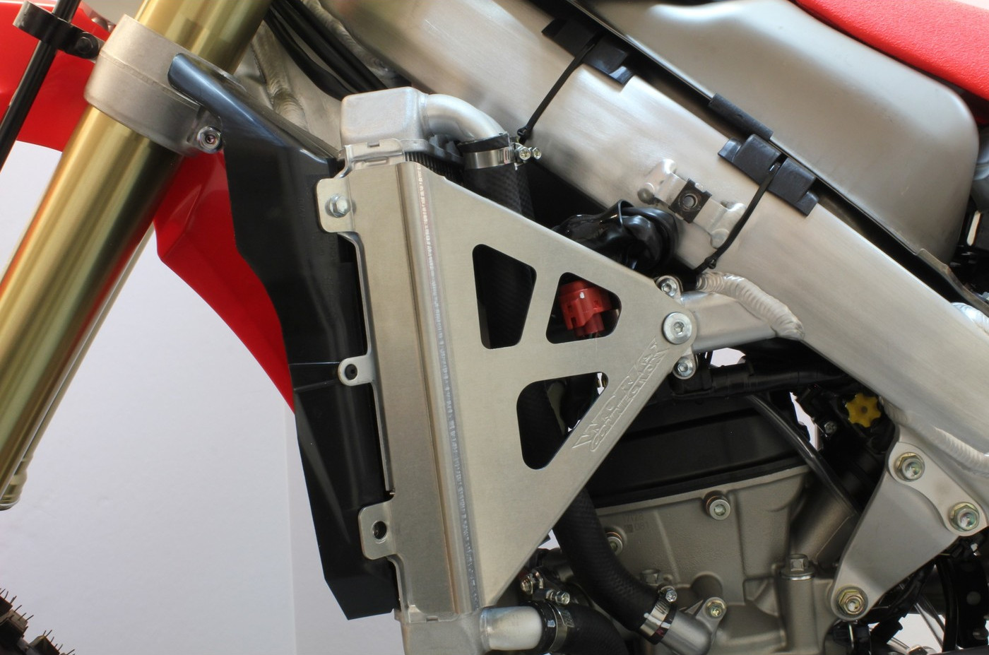 Aluminum Radiator Braces - 2018 CRF250R - Click Image to Close