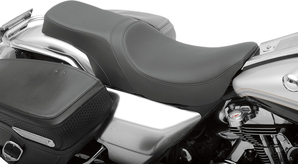 Predator Smooth 2-Up Seat - For 97-07 Harley FLHR FLHX - Click Image to Close
