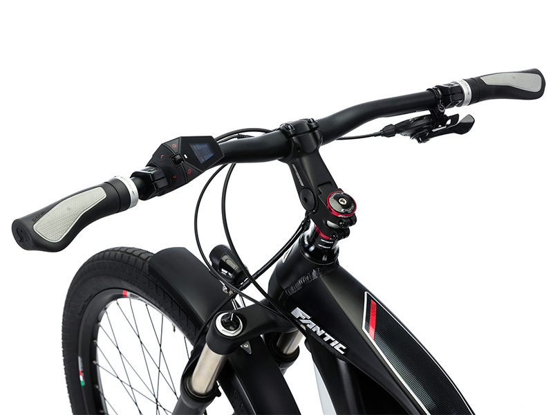 Black Seven Days Living E-Bike - Medium Frame Trekking Bike - Click Image to Close