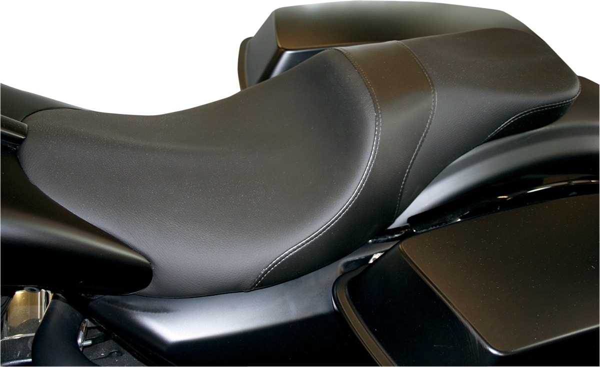 Weekday Smooth Leather 2-Up Seat - For FLH FLT w/Stretch Tank - Click Image to Close