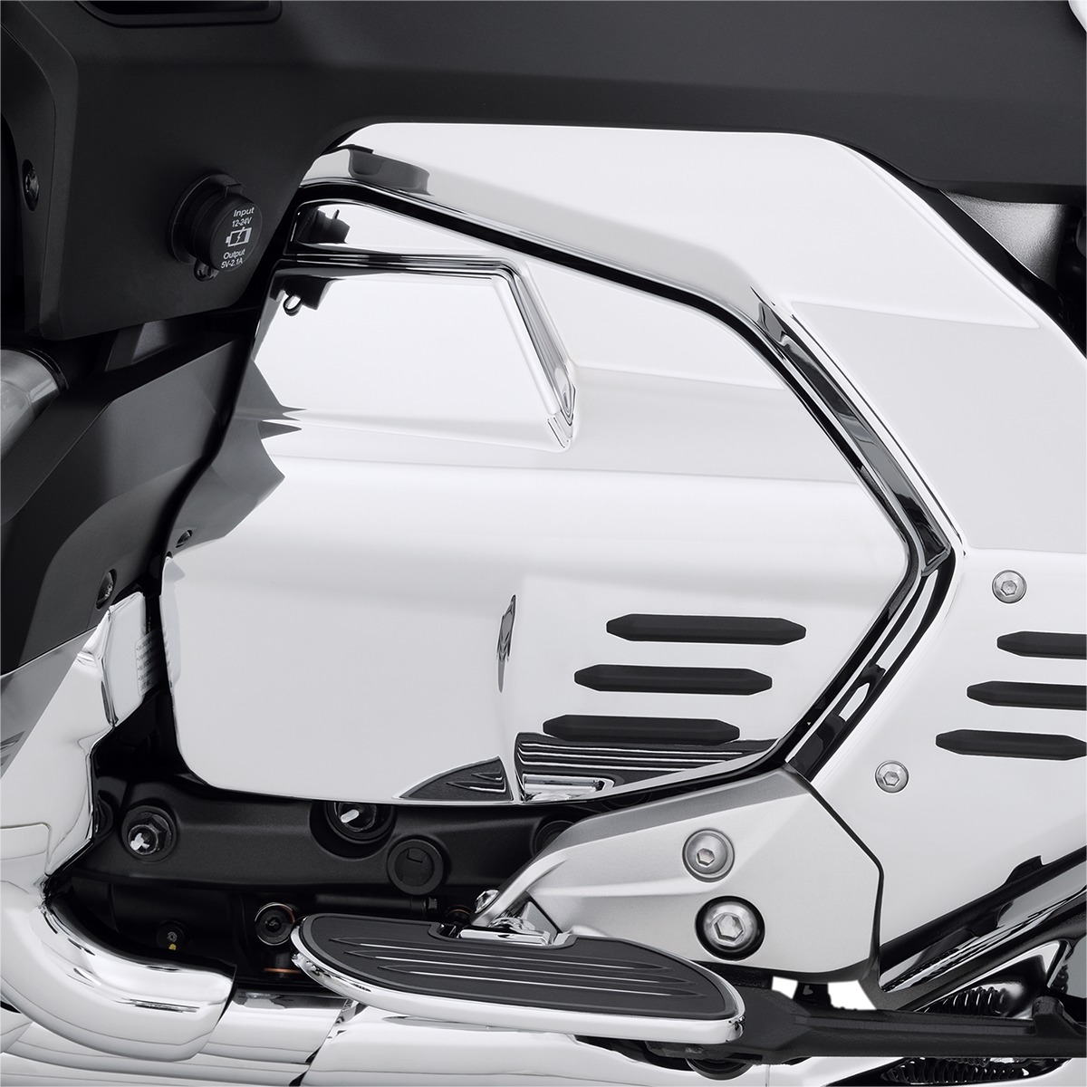 Show Chrome Engine Side Covers Chrome Fits GL1800 Gold Wing - Click Image to Close