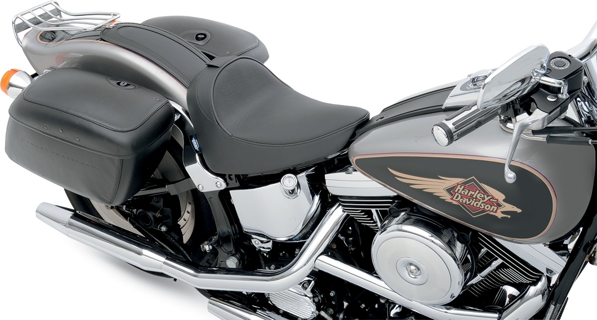 Smooth Solo Seat Black Low 1-1/2" - For 84-99 Harley Softail - Click Image to Close