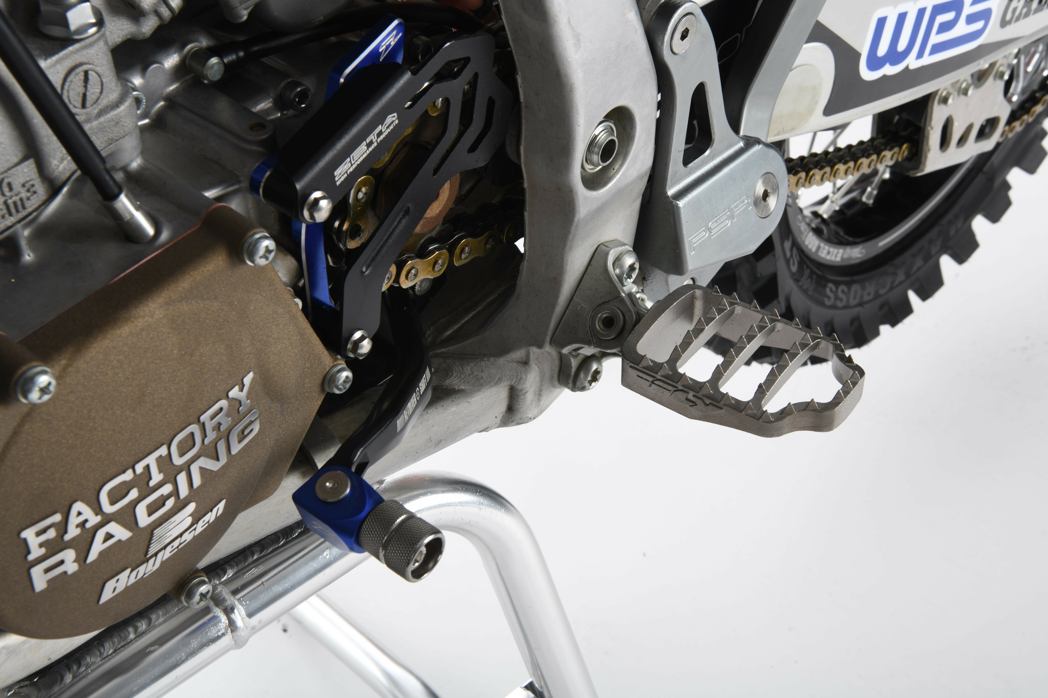 Gator Arched Footpegs - Suzuki RMZ250/450 - Click Image to Close