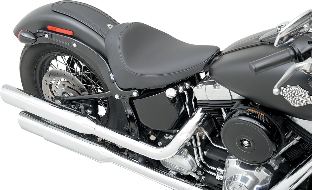 Low Plain SR Leather Solo Seat - Black - For Harley FLS Slim FXS - Click Image to Close