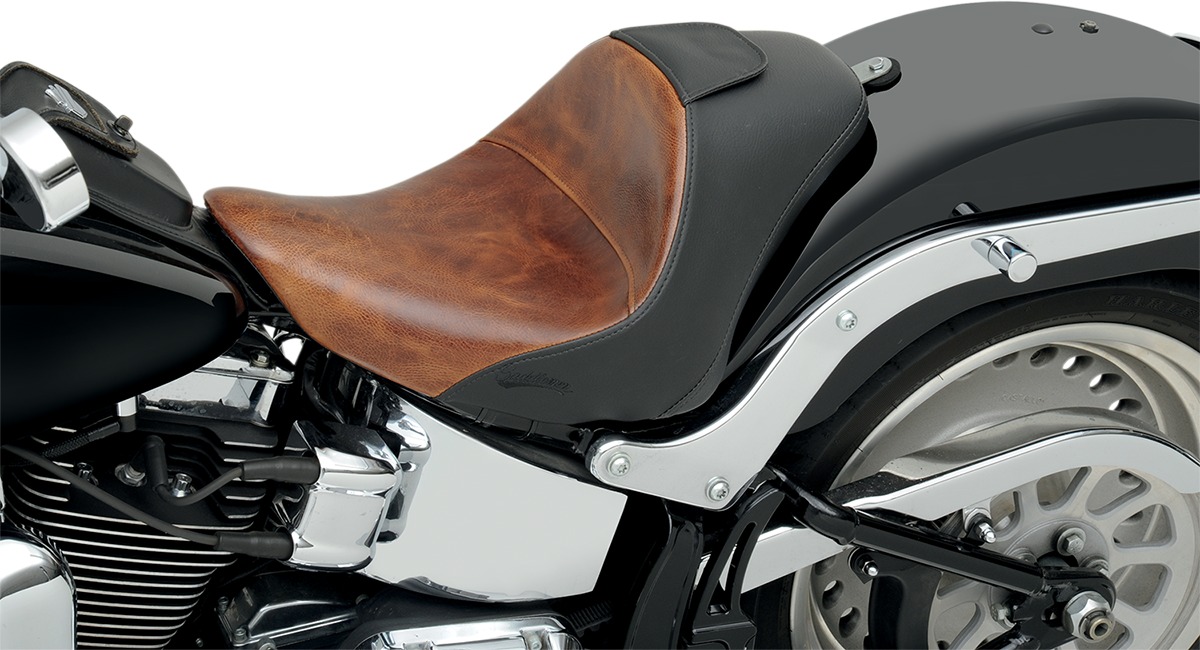 Renegade Lariat Leather Solo Seat Brown Gel - 06-17 Harley Softail - Click Image to Close