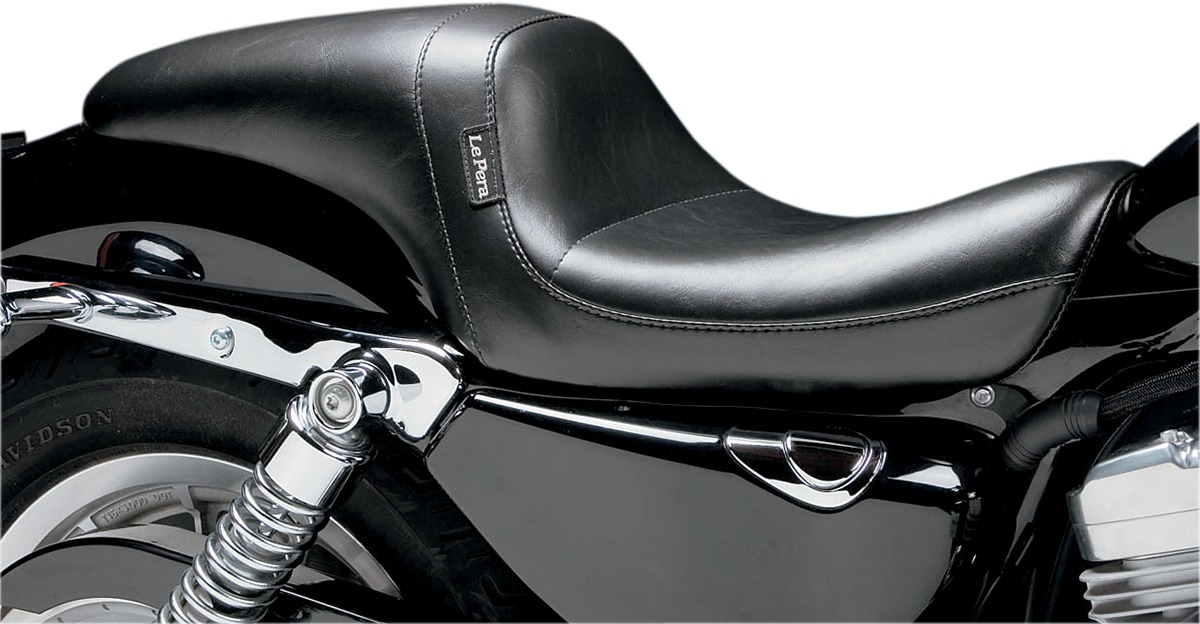 Daytona Sport Plain Vinyl 2-Up Seat - For Harley XL w/3.3g Tank - Click Image to Close