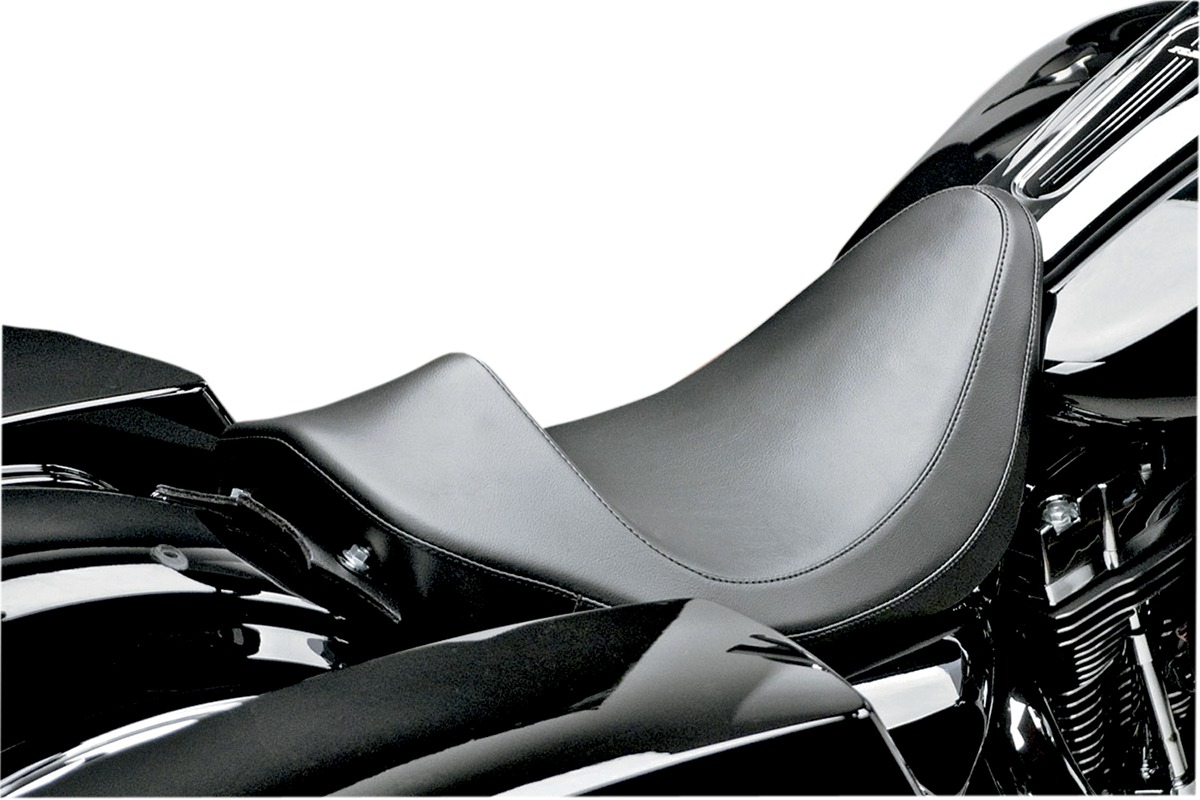 Le Pera Villain Solo Seat Black 10" W Smooth Fits 08-14 Touring - Click Image to Close
