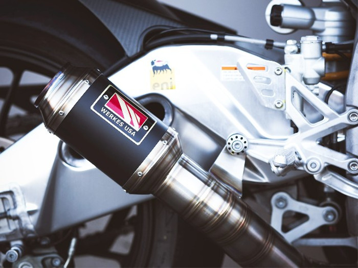Black Center GP Race Slip On Exhaust - for 10-15 RSV4/R & 11-15 Tuono V4 - Click Image to Close