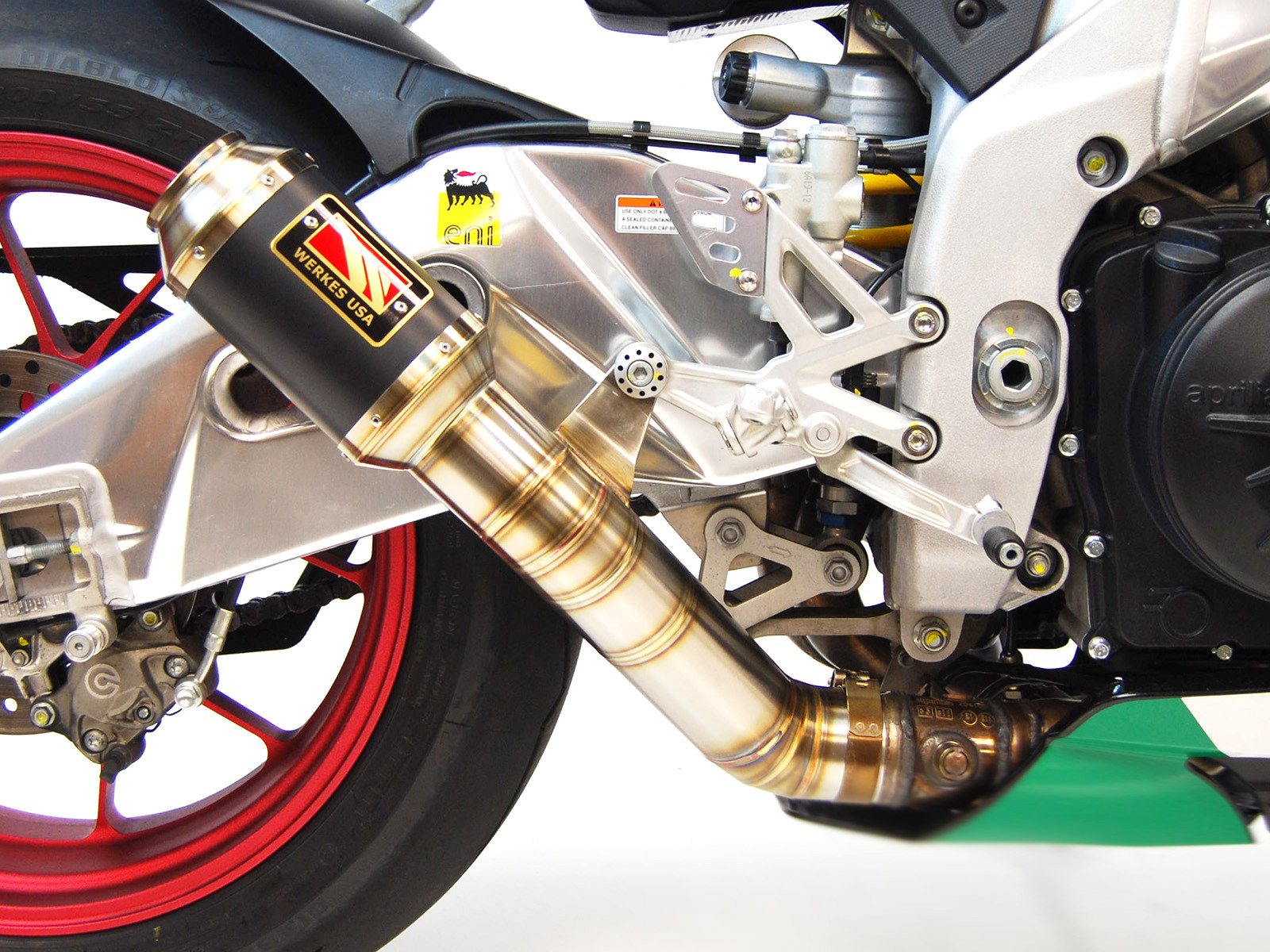 Black Center GP Race Slip On Exhaust - for 15-16 Aprilia RSV4 RR/RF - Click Image to Close