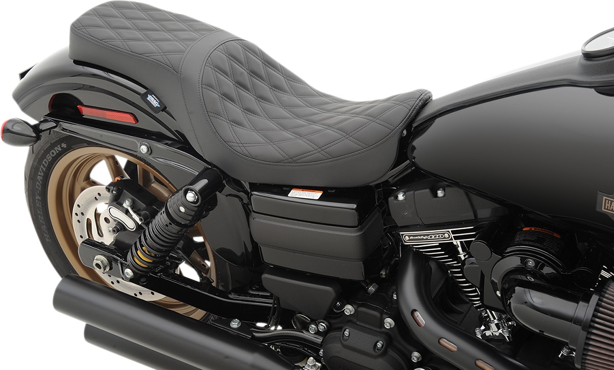 Predator Diamond SR Leather 2-Up Seat - Black - For 06-17 Harley Dyna - Click Image to Close