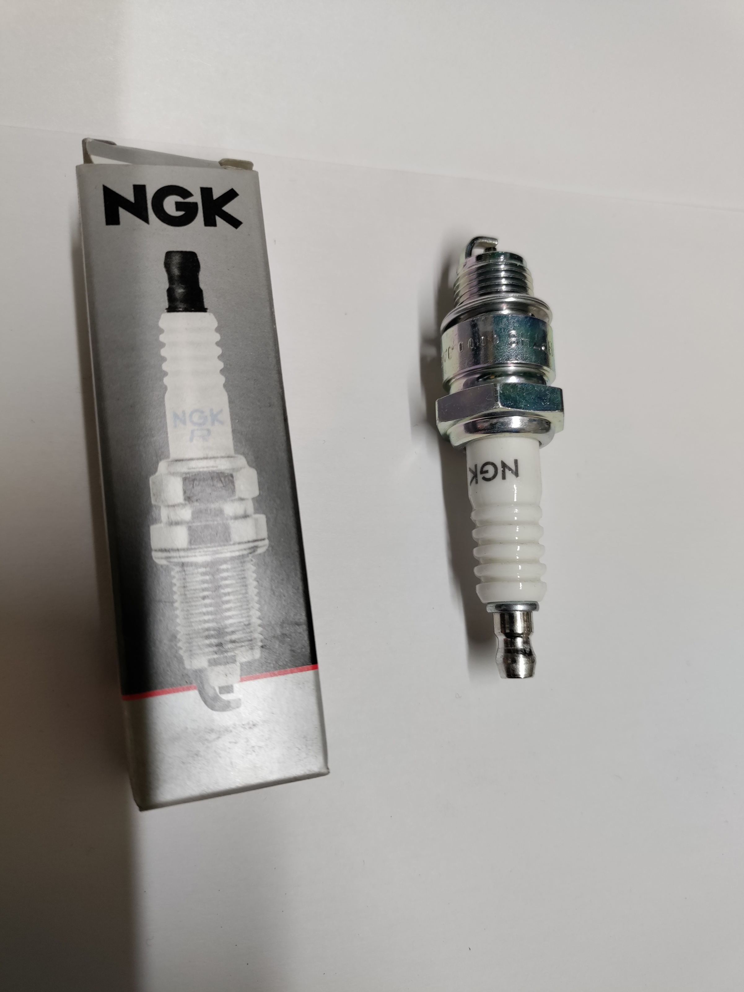 Bp7hs Plug Ngk **each** - Click Image to Close