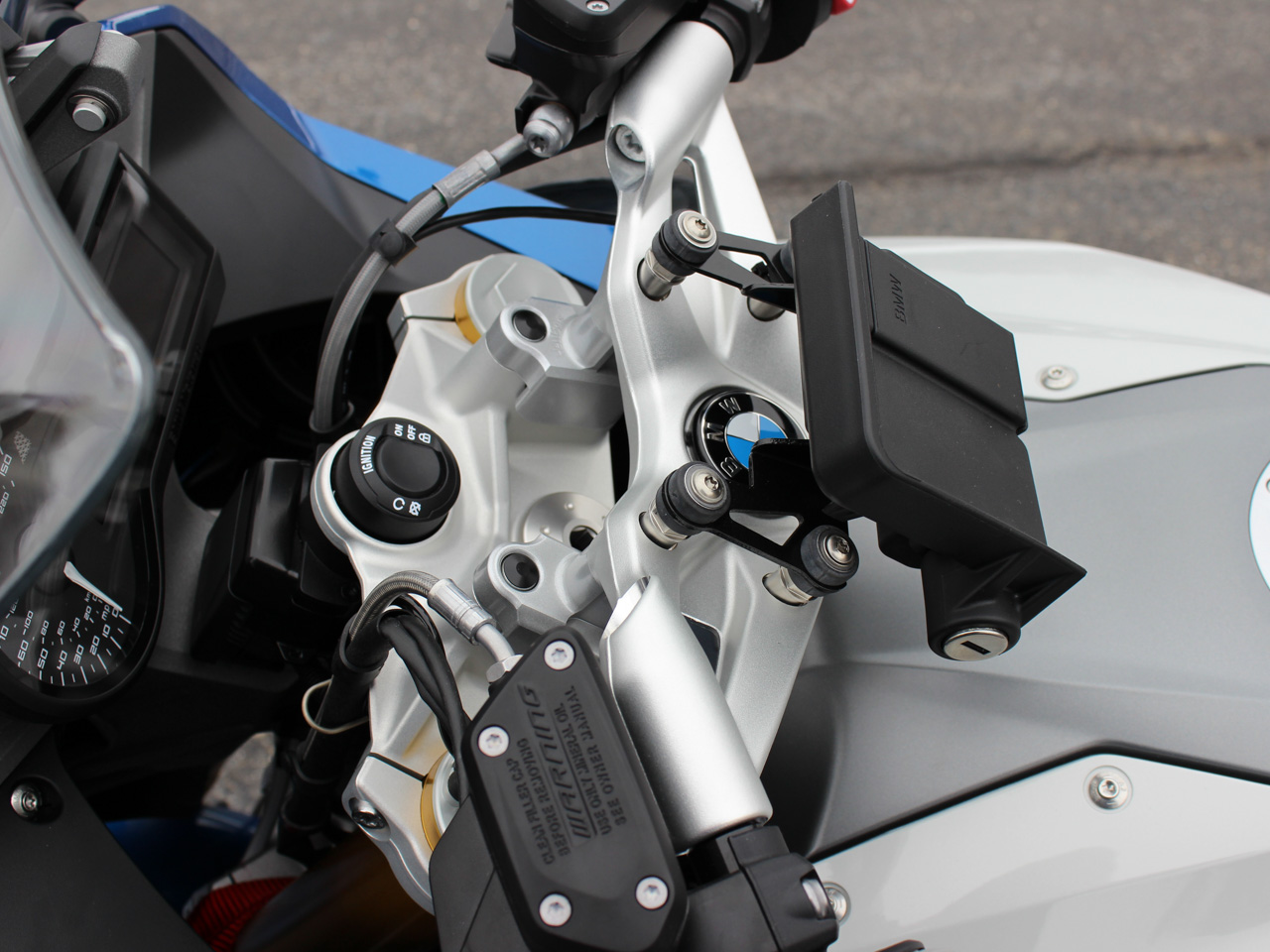 Handlebar Risers 1-1/4" 1" - For 15-18 BMW R1200RS - Click Image to Close