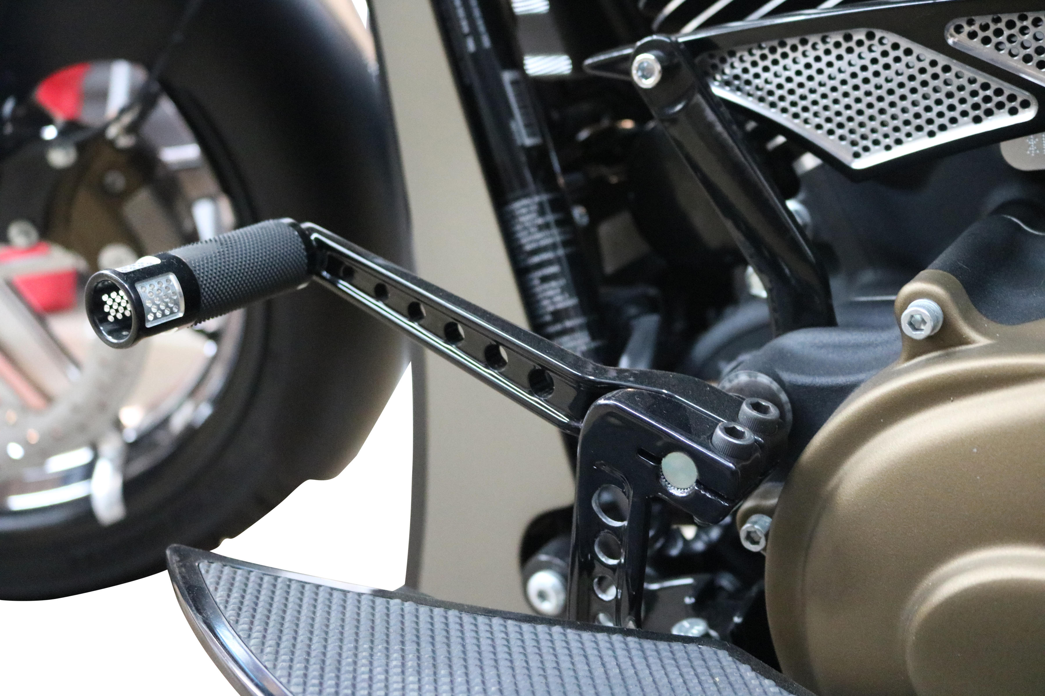 I-Beam Toe Shift Lever - Black - For 14-20 Harley Touring - Click Image to Close