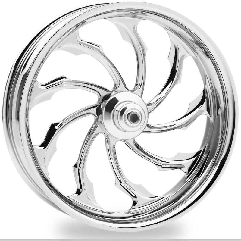 18 x 5.5 Trike Wheel Torque LT - Chrome - Click Image to Close