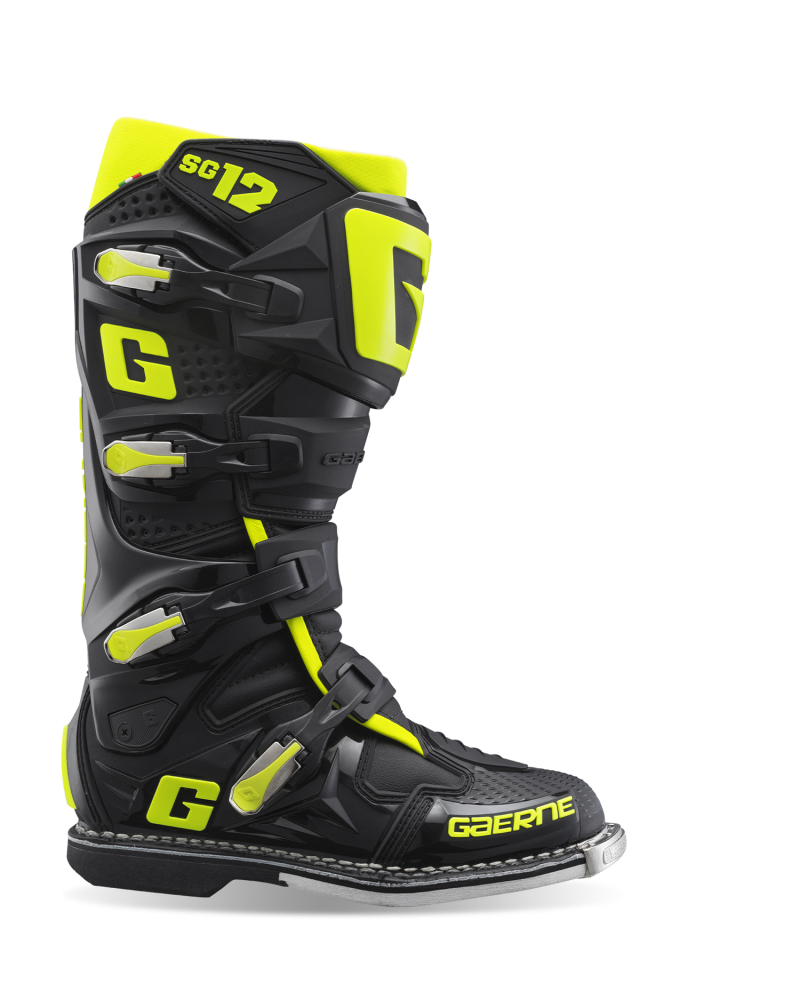 SG12 Boot Black/Fluorescent Yellow Size - 10 - Click Image to Close