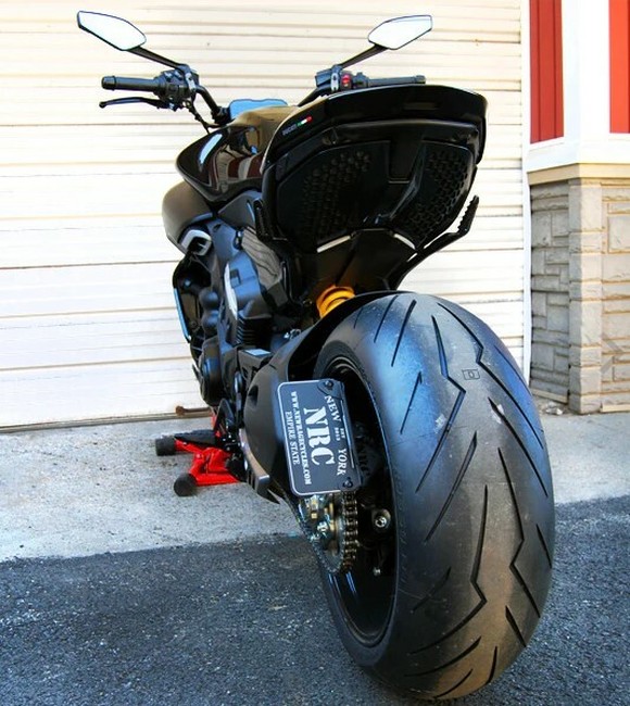 New Rage Cycles Side Mount License Plate For Ducati Diavel V4 2023+ - Side mount license plate kit for Ducati Diavel V4 - Click Image to Close