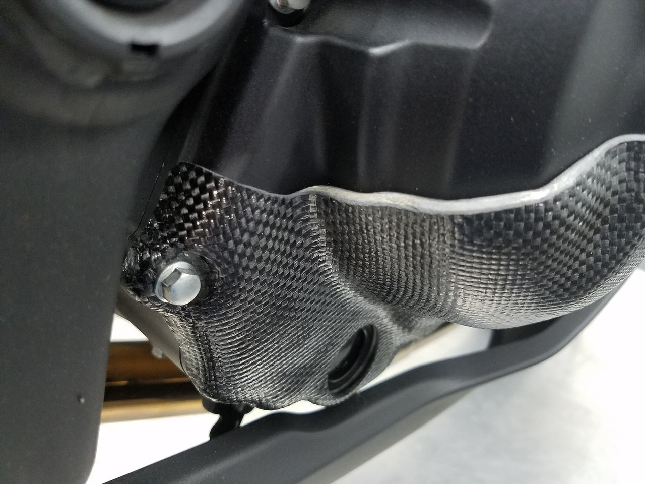Right Side Carbon Fiber Engine Case Cover - For 15-19 Yamaha R3 - Click Image to Close