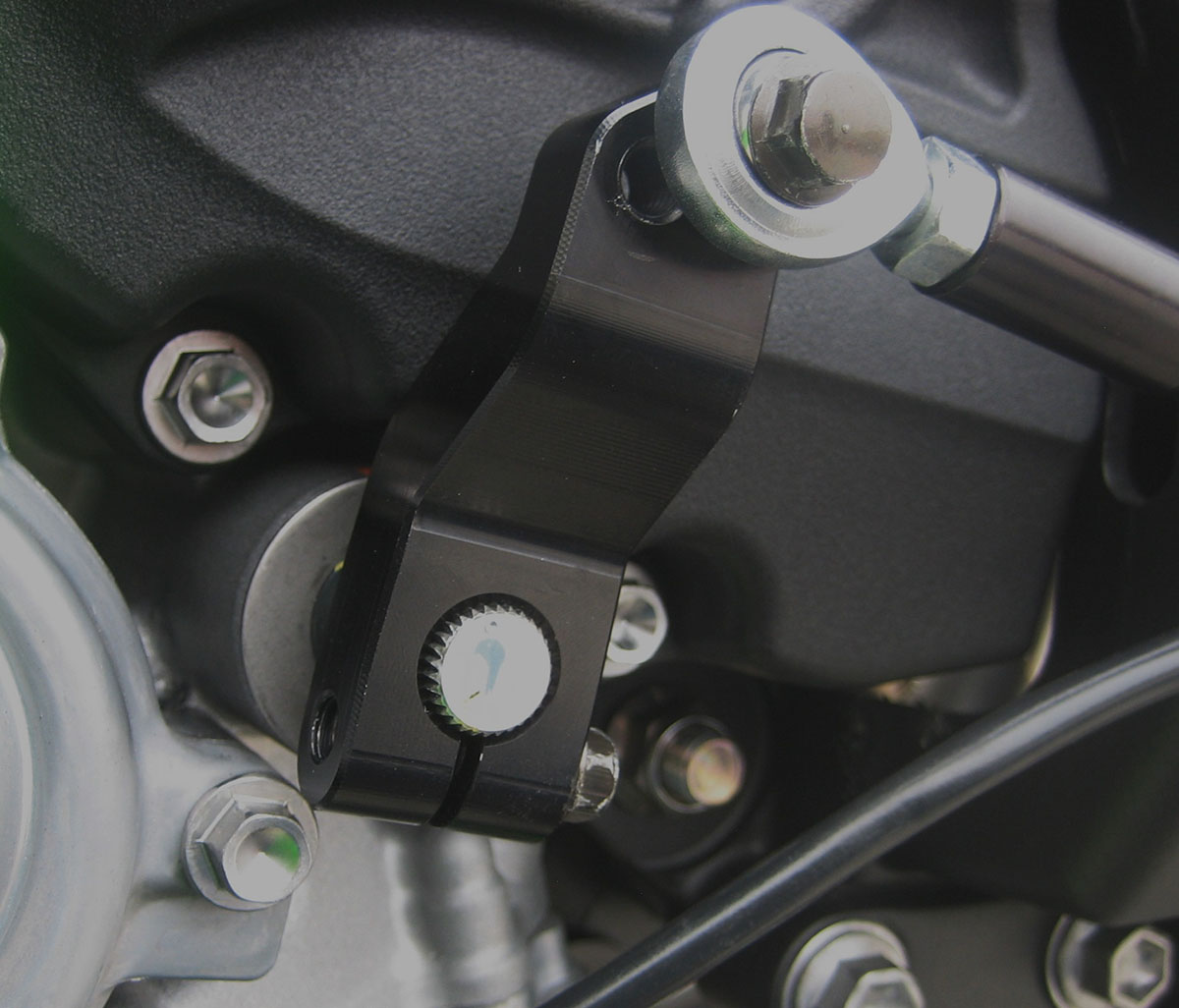 Adjustable Rearsets ZX10R - Click Image to Close