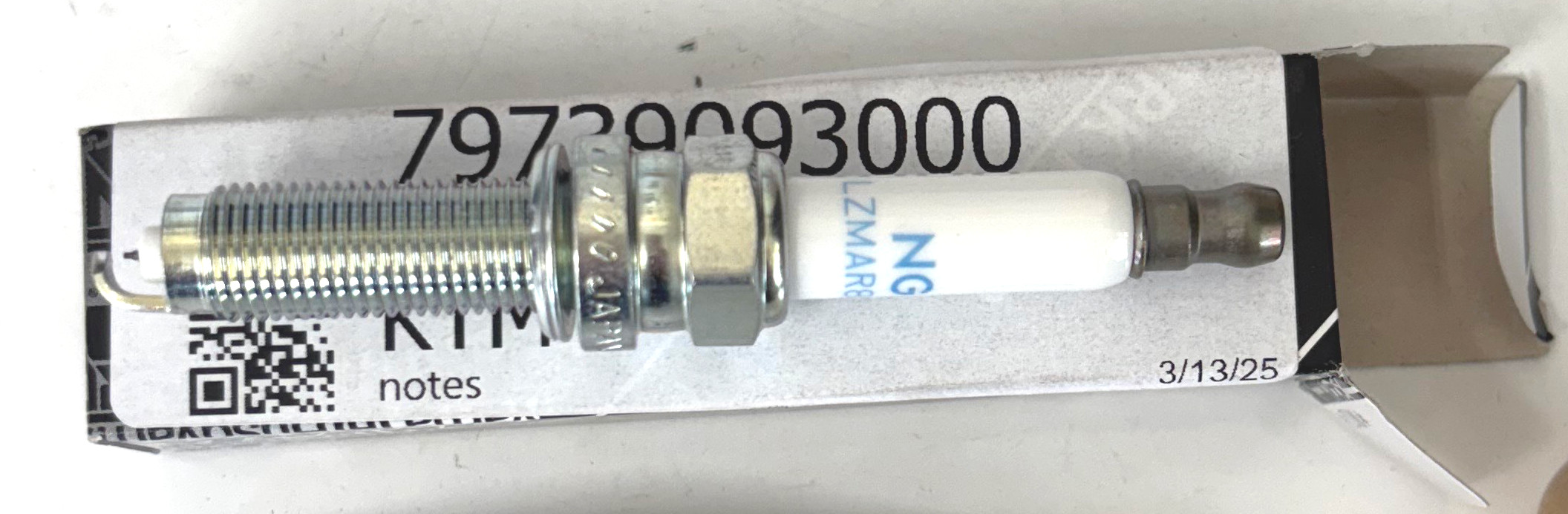 NGK LZMAR8BI-10 Spark Plug - NGK LZMAR8BI-10 spark plug for KTM models - Click Image to Close