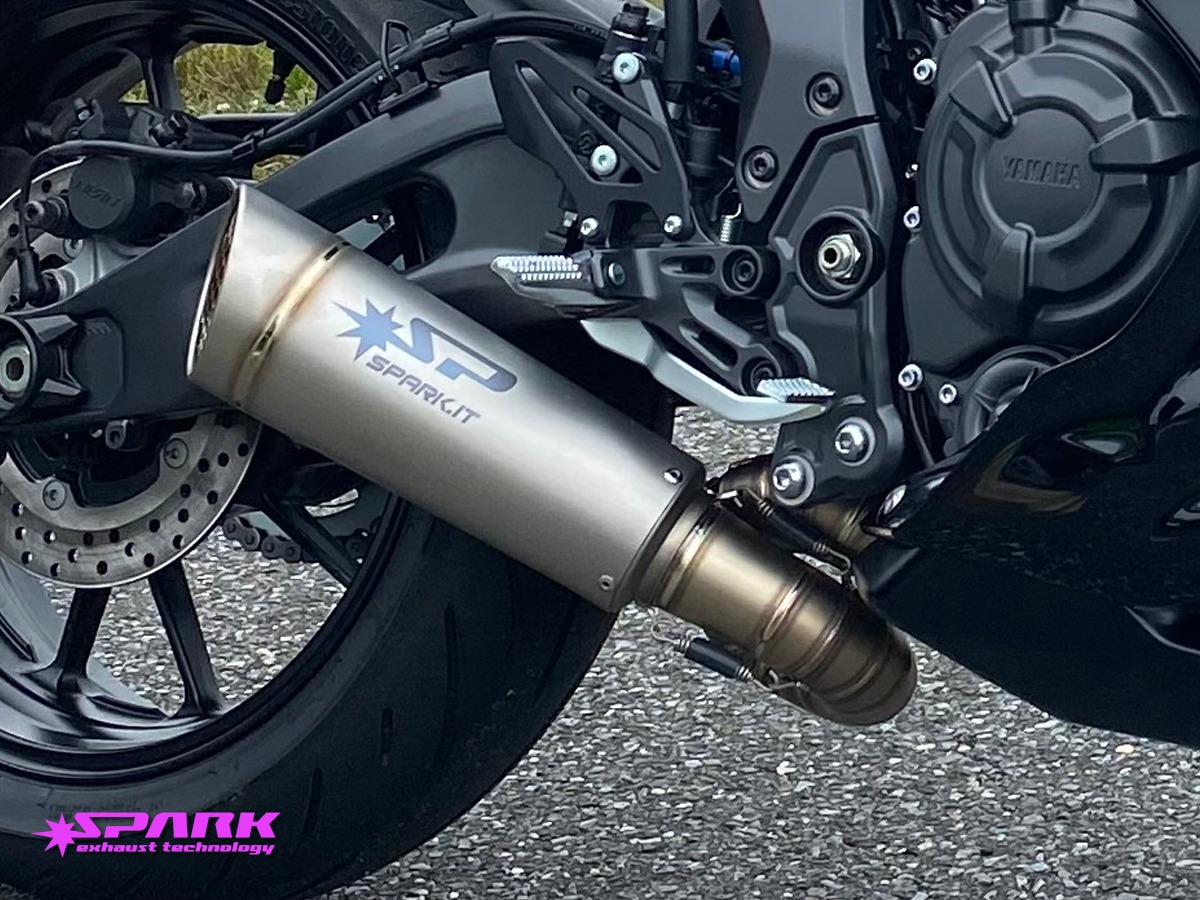 Grid-O Titanium Stainless Full Exhaust - 2022 Yamaha R7 & 14-22 MT-07 - Click Image to Close