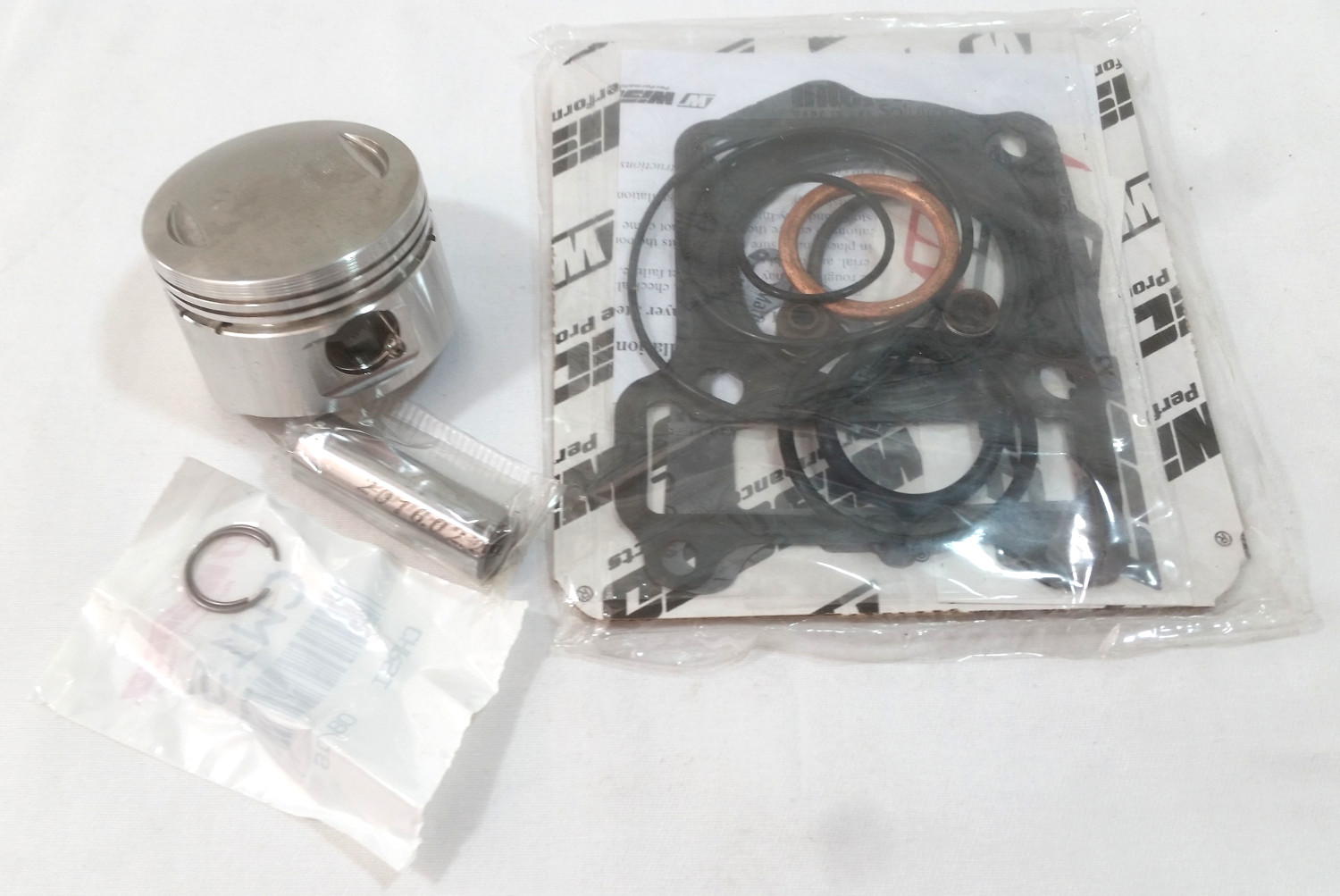 Top End Piston Kit 11:1 Compression - 54.00mm Bore (STD) - Yamaha TTR125 - Click Image to Close
