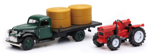 1941 Chevrolet Flatbed with Farm Tractor 1:32 Scale by New Ray Toys