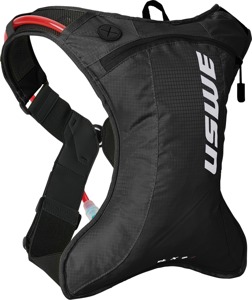 USWE Outlander 2L Hydration Pack Black - Superlight 2L hydration pack for marathon riding