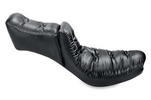 Mustang Regal Duke Seat Black Fits Softail 1984-1999