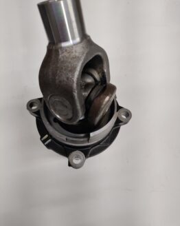 *USED* U-Joint w/ Bearing Case & Pinion