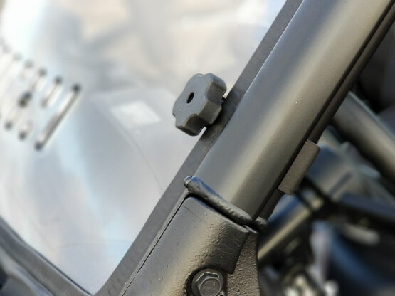 Full Windshield Dual Vent - Image 2