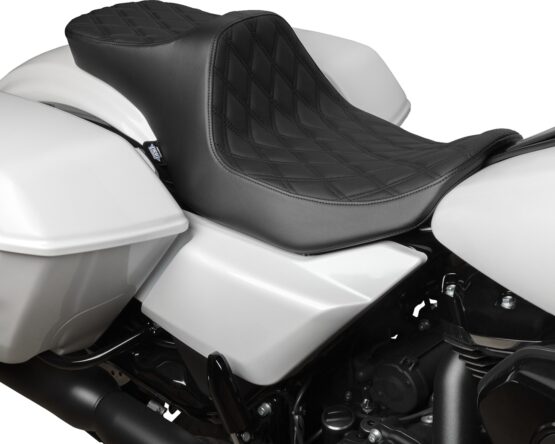Drag Specialties Predator III 2-Up Seat Double Diamond Black FLT/FLH 2023-2024 - Image 2