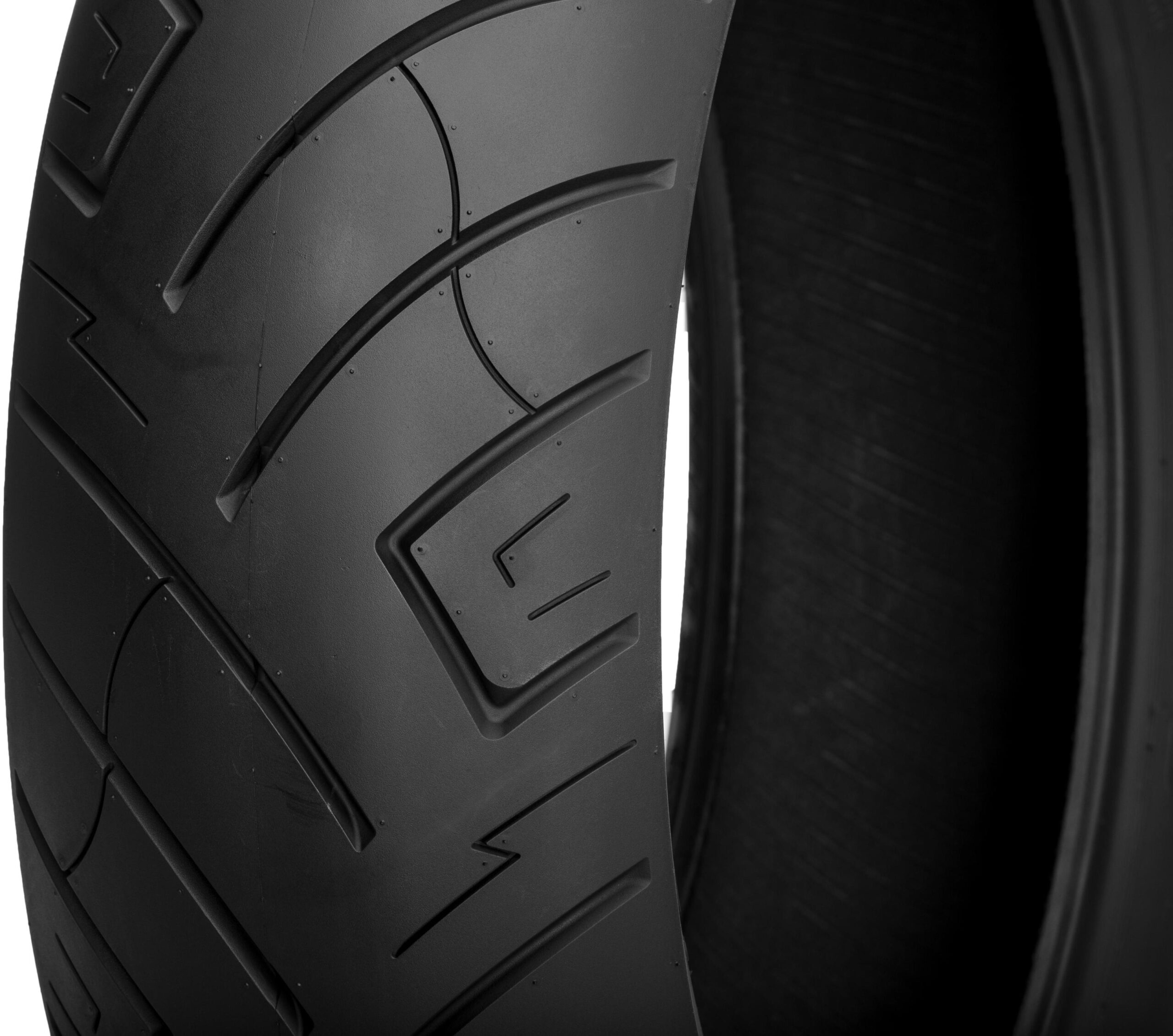 Shinko SR777 Cruiser Rear Tire 200/55R17 78V Radial - Image 3