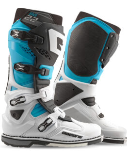 SG22 Limited Edition Boot White/Black/Light Blue Size 12