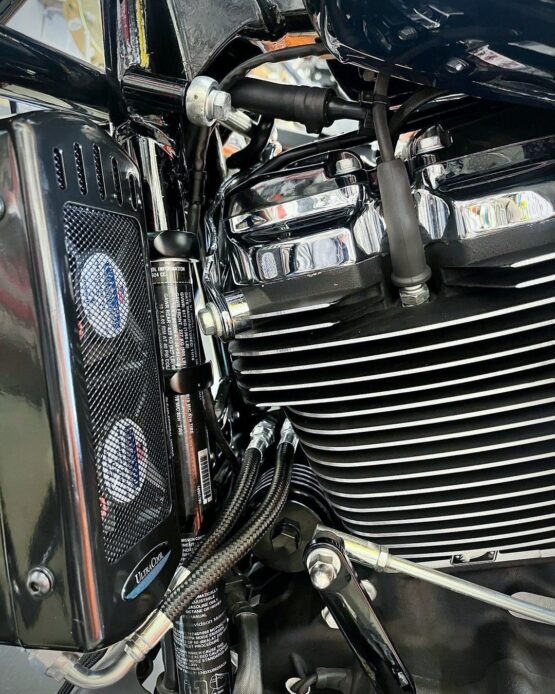 UltraCool Side Mount Oil Cooler Kit Gloss Black For Harley M8 Touring/Trike - Image 7