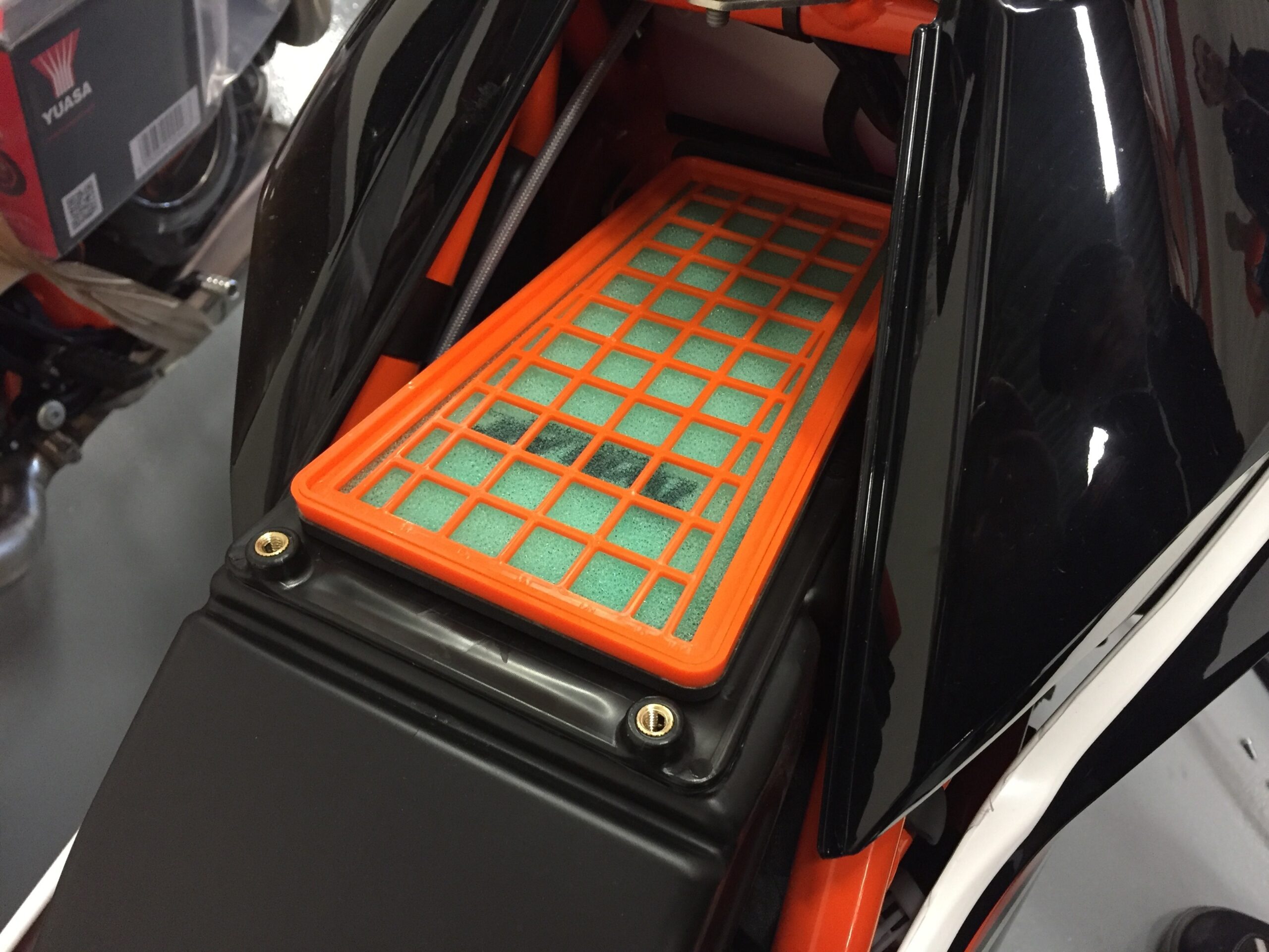 Powerflow Air Filter Kit & Cage for 16-24 Husqvarna/KTM 690/701 Enduro/SM - Image 3