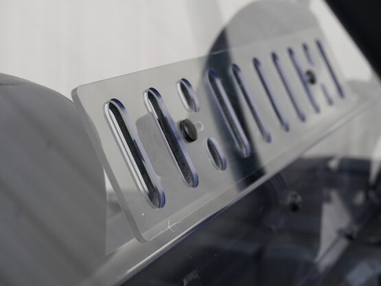 Clear Rear Windshield w/Vent - Image 3