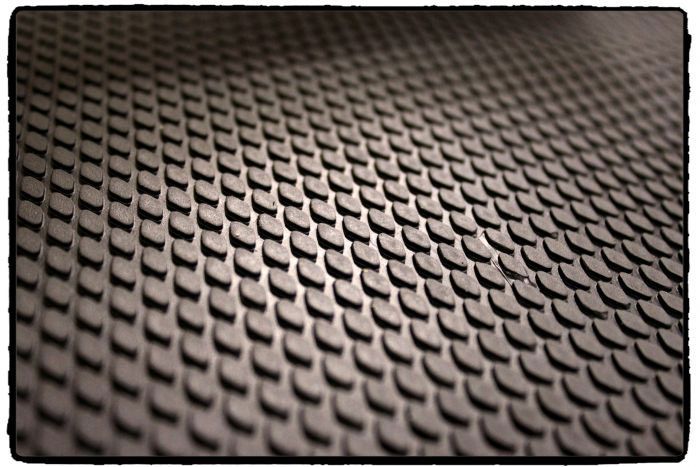 Snake Skin Tank Center Pad - 6 Spine - Image 6